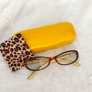 Joan Rivers reading glasses